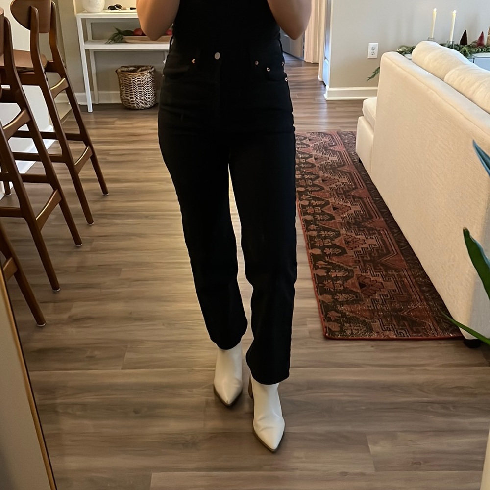 Levi’s black jeans